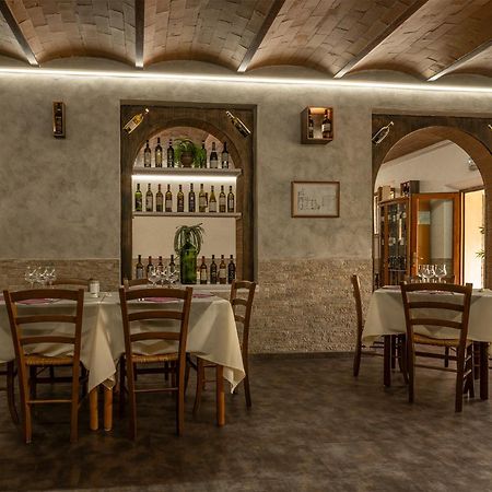 B&B Locanda Sant'Antimo Монталчино Екстериор снимка