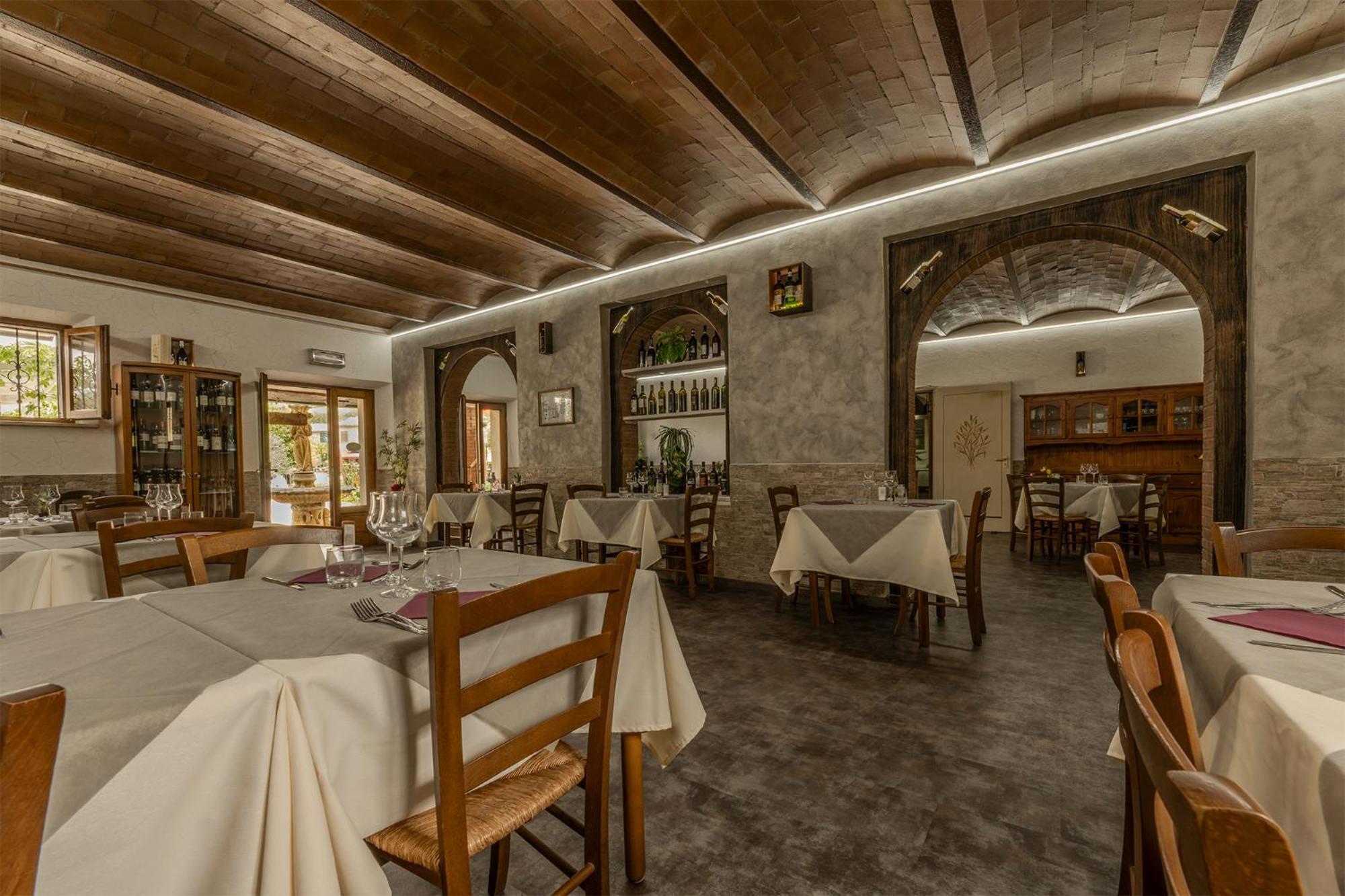 B&B Locanda Sant'Antimo Монталчино Екстериор снимка